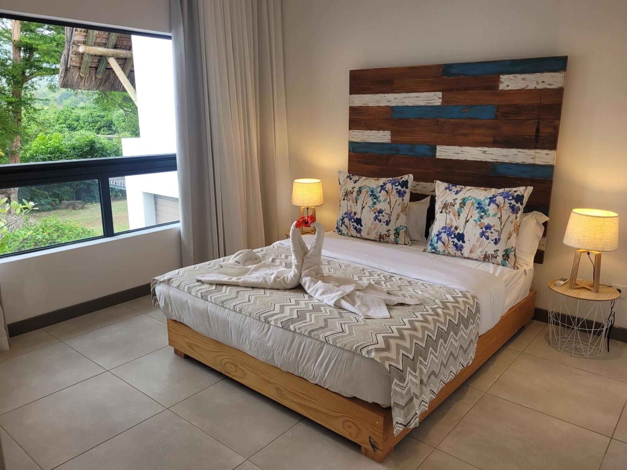 La Mivoie Beachfront With Private Pool *